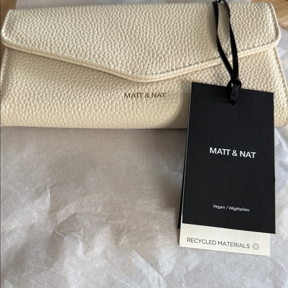 Matt & Nat Jilly Box Spring 2026 Beige Raye Vegan Leather Wallet New - Picture 2 of 5